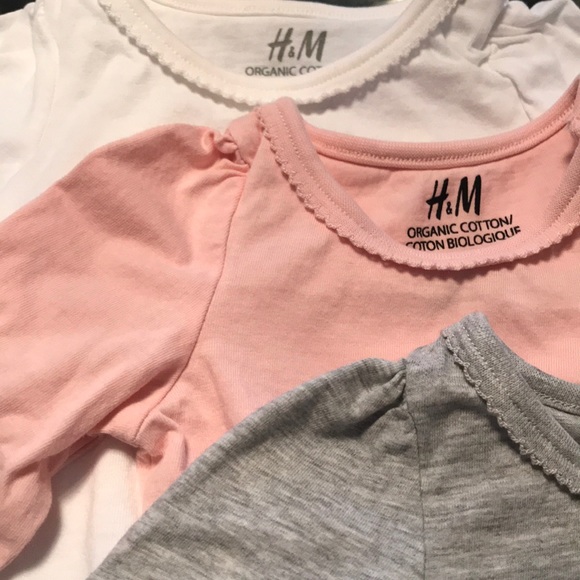 H & M tops for baby - Picture 2 of 3